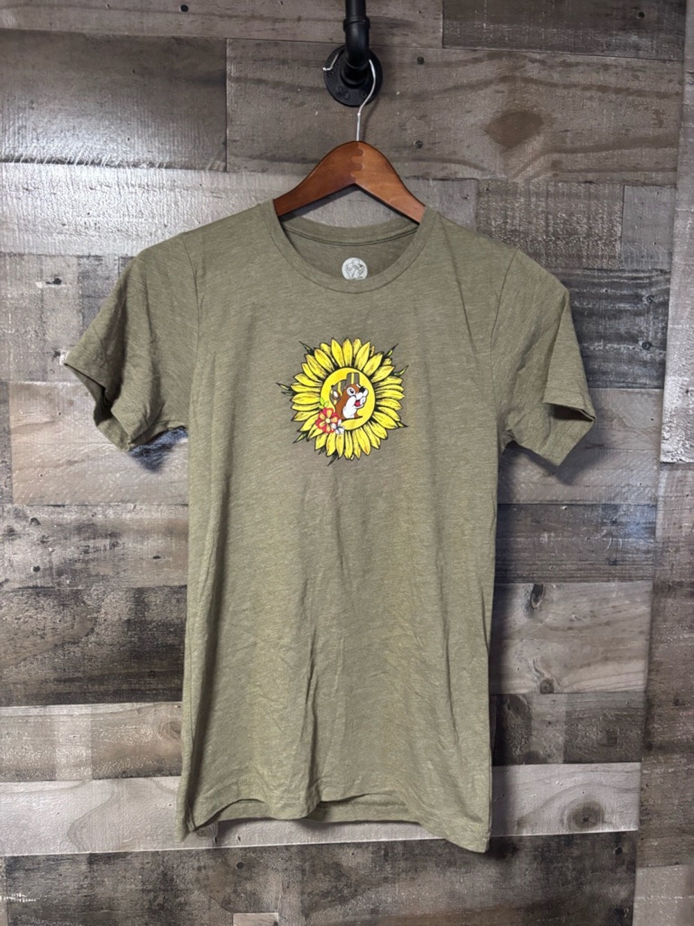 Women's Olive Sunflower Graphic Bucees Short Sleeve Tee never worn ASmall